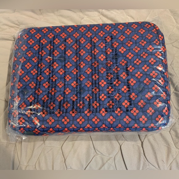 NWT lug Crescendo Home, color Very Berry Blue. 3 piece reversible storage bin - Picture 3 of 5